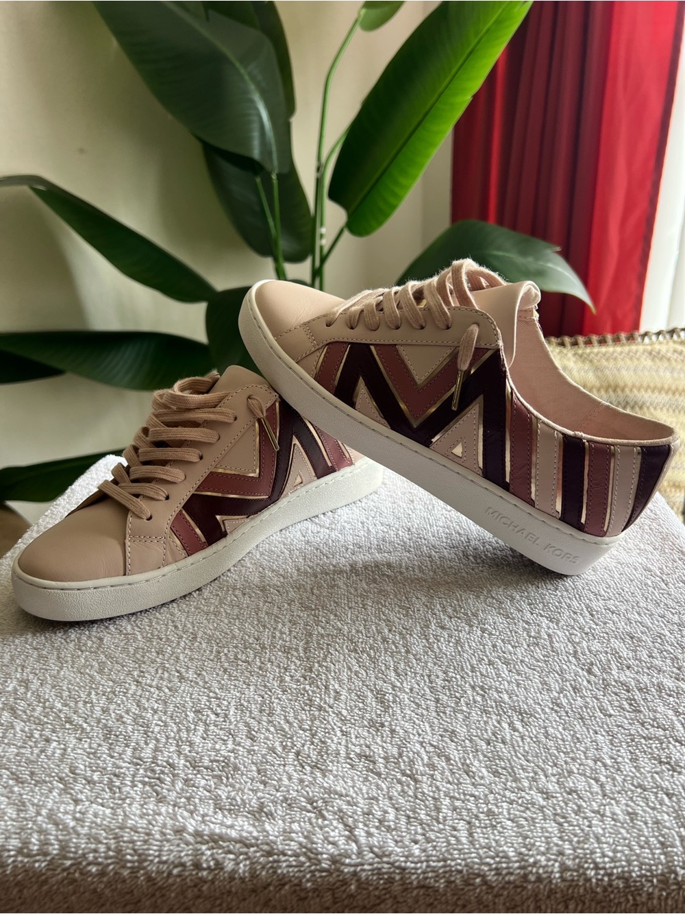 NWOT Michael Kors Pink Burgundy Rose Gold WHITNEY Low-Top Sneakers 7.5